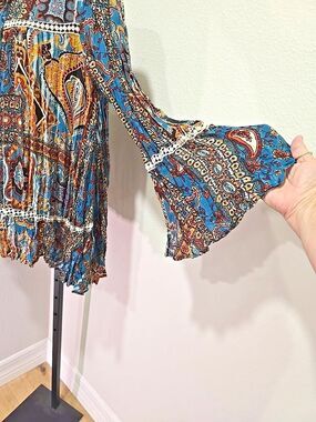 Flare Sleeve Oversized Top Blouse Small Paisley Crinkle Indie Boho Crochet Flowy